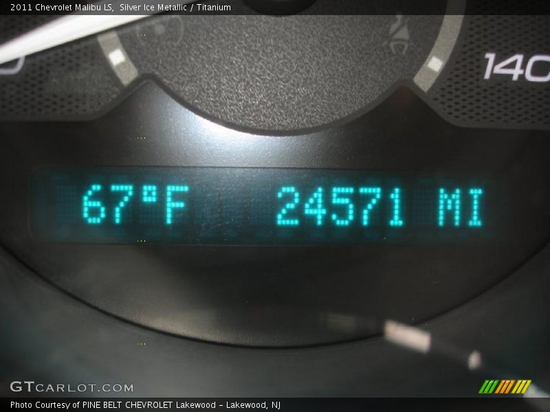 Silver Ice Metallic / Titanium 2011 Chevrolet Malibu LS