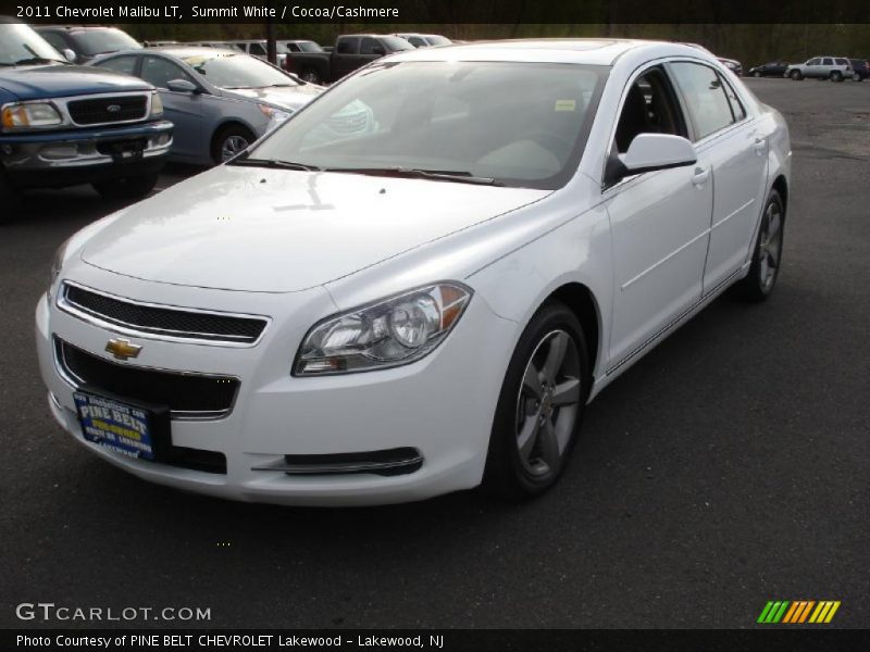 Front 3/4 View of 2011 Malibu LT