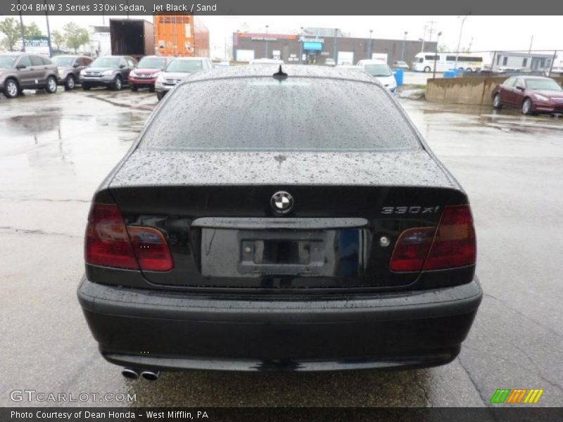 Jet Black / Sand 2004 BMW 3 Series 330xi Sedan