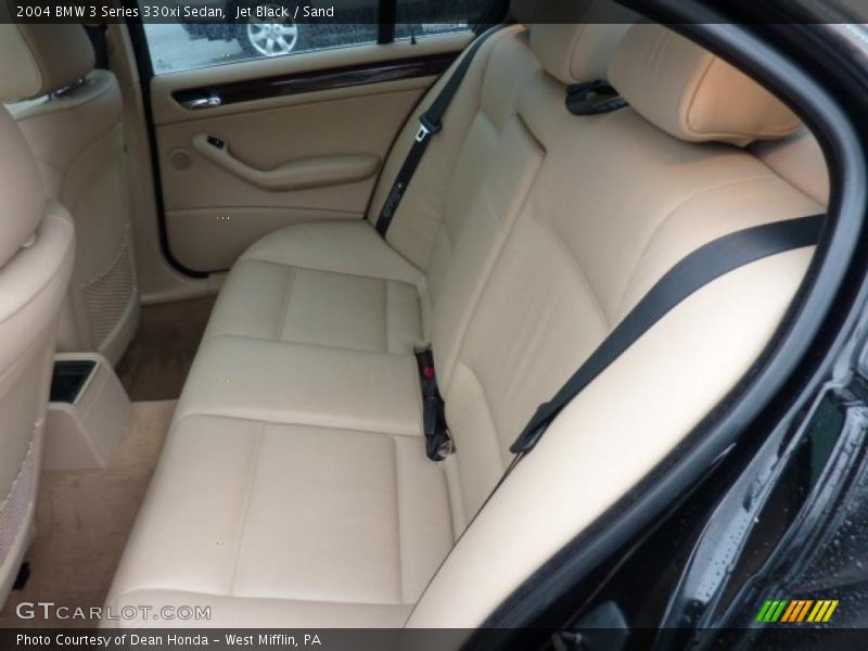 Jet Black / Sand 2004 BMW 3 Series 330xi Sedan