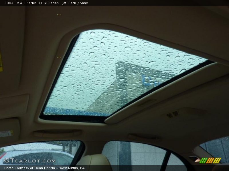 Jet Black / Sand 2004 BMW 3 Series 330xi Sedan