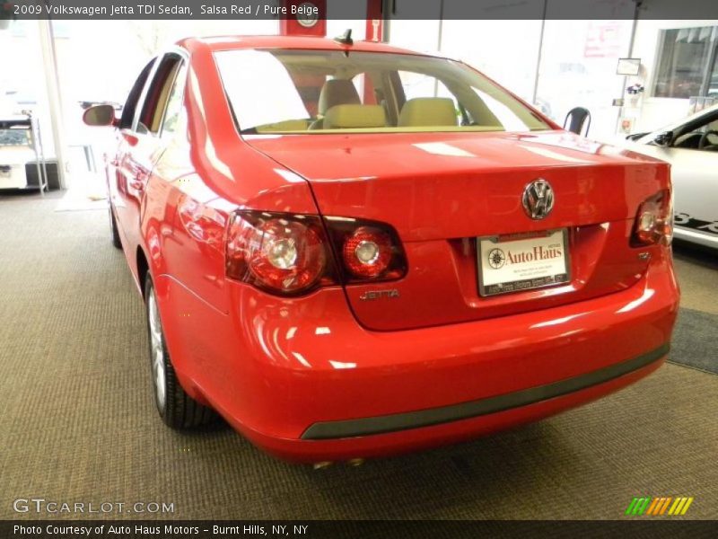 Salsa Red / Pure Beige 2009 Volkswagen Jetta TDI Sedan