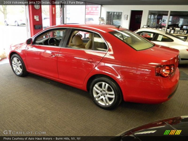 Salsa Red / Pure Beige 2009 Volkswagen Jetta TDI Sedan