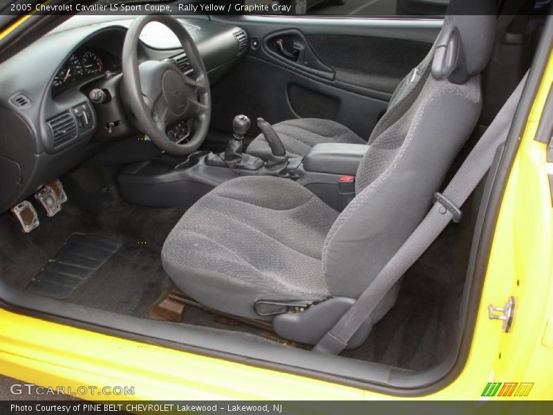  2005 Cavalier LS Sport Coupe Graphite Gray Interior