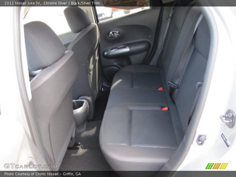  2011 Juke SV Black/Silver Trim Interior