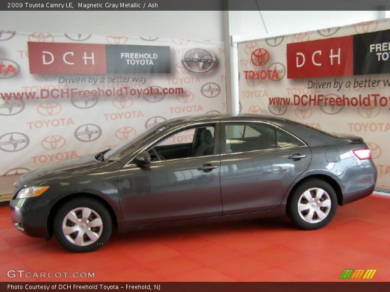 Magnetic Gray Metallic / Ash 2009 Toyota Camry LE