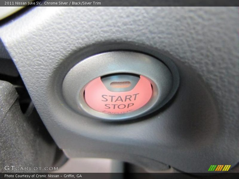 Controls of 2011 Juke SV