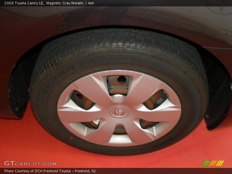 Magnetic Gray Metallic / Ash 2009 Toyota Camry LE