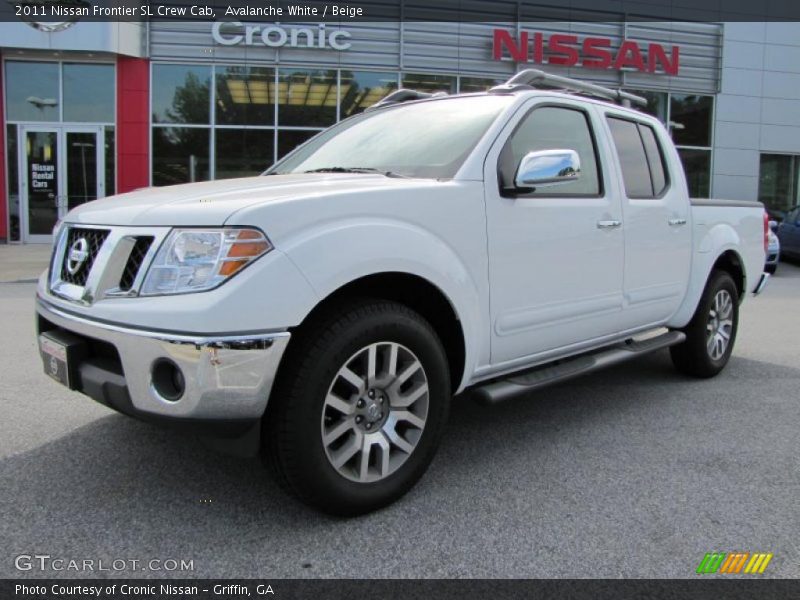 Avalanche White / Beige 2011 Nissan Frontier SL Crew Cab