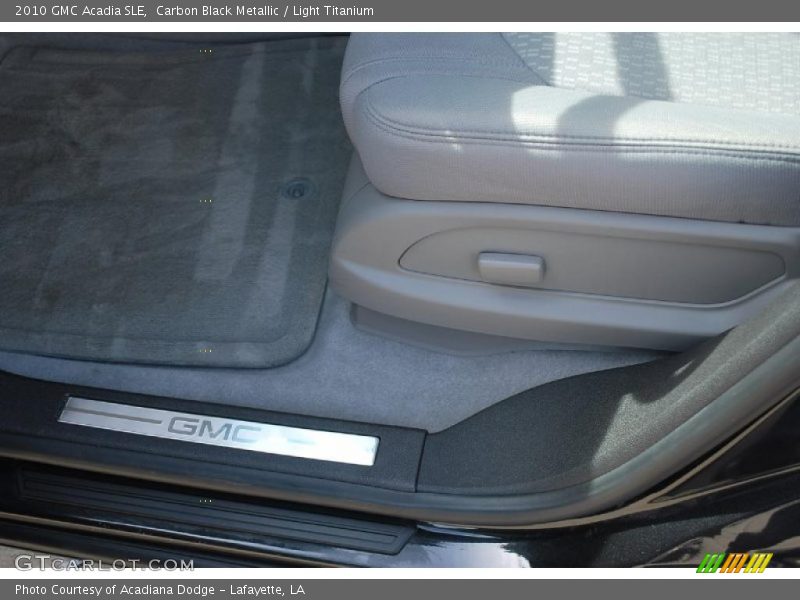Carbon Black Metallic / Light Titanium 2010 GMC Acadia SLE