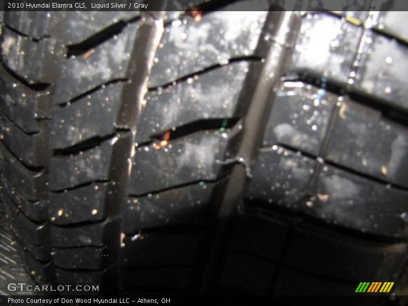 Liquid Silver / Gray 2010 Hyundai Elantra GLS
