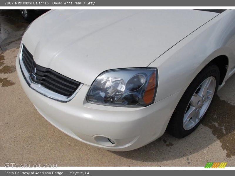 Dover White Pearl / Gray 2007 Mitsubishi Galant ES