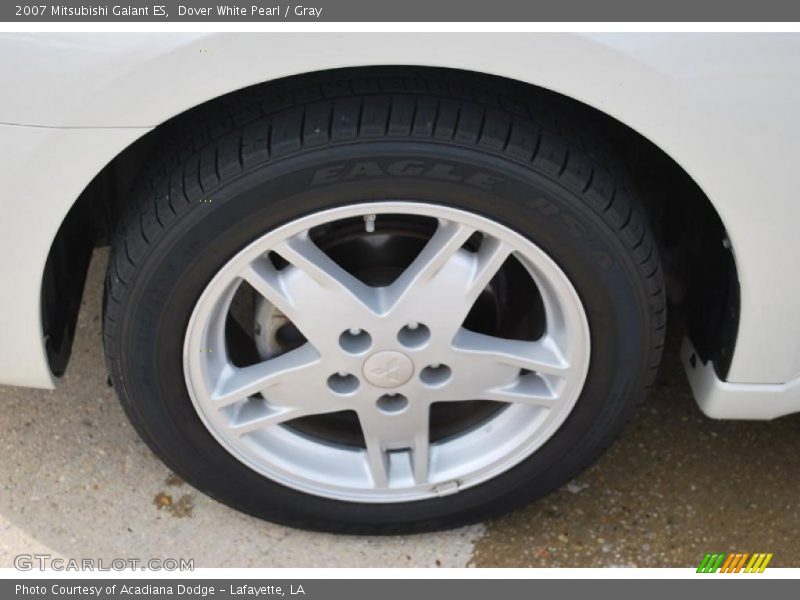 Dover White Pearl / Gray 2007 Mitsubishi Galant ES