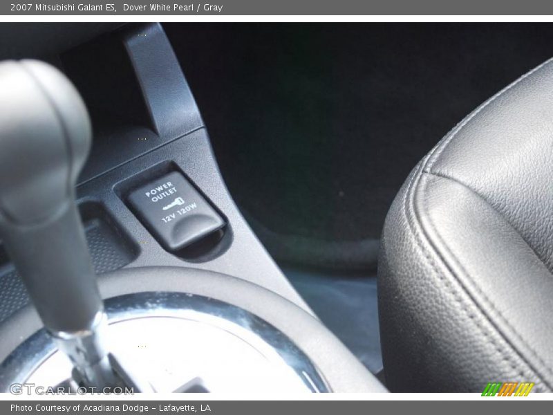 Dover White Pearl / Gray 2007 Mitsubishi Galant ES