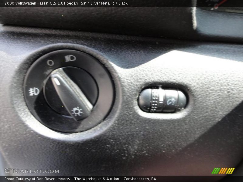 Satin Silver Metallic / Black 2000 Volkswagen Passat GLS 1.8T Sedan