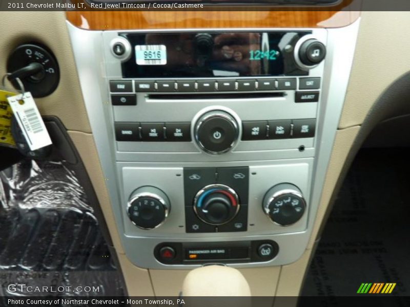 Red Jewel Tintcoat / Cocoa/Cashmere 2011 Chevrolet Malibu LT