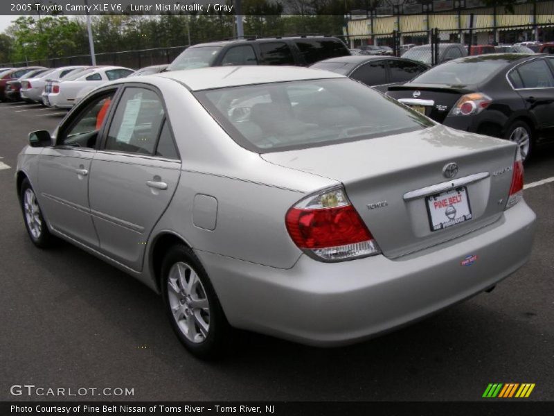 Lunar Mist Metallic / Gray 2005 Toyota Camry XLE V6