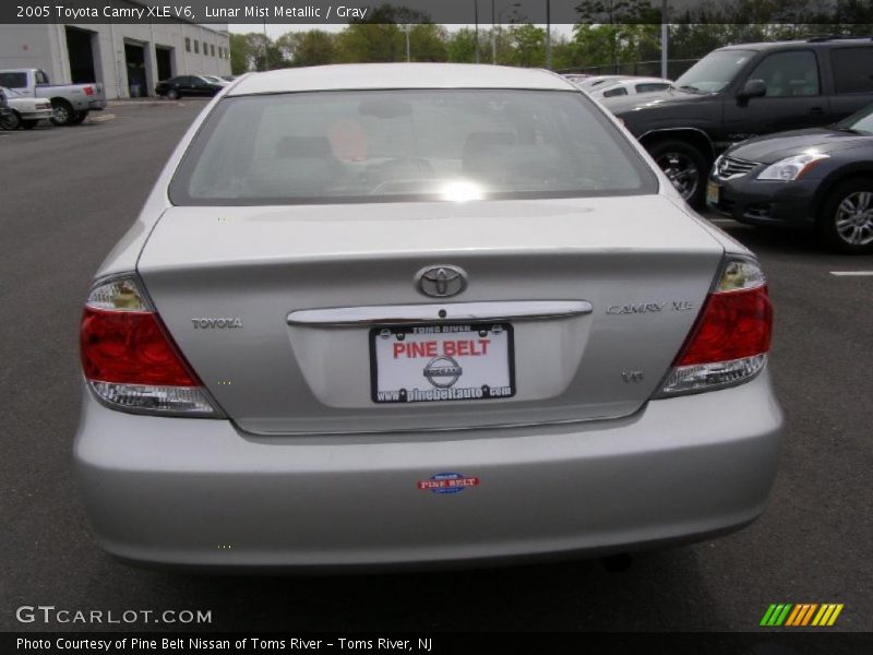 Lunar Mist Metallic / Gray 2005 Toyota Camry XLE V6