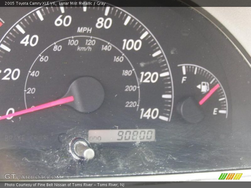 Lunar Mist Metallic / Gray 2005 Toyota Camry XLE V6