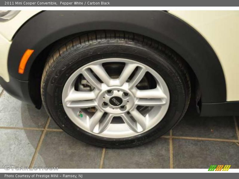 Pepper White / Carbon Black 2011 Mini Cooper Convertible