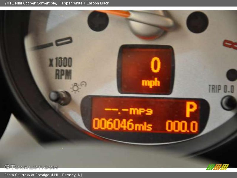 Pepper White / Carbon Black 2011 Mini Cooper Convertible