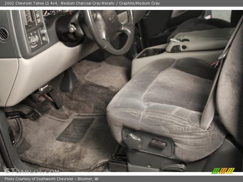 Medium Charcoal Gray Metallic / Graphite/Medium Gray 2002 Chevrolet Tahoe LS 4x4