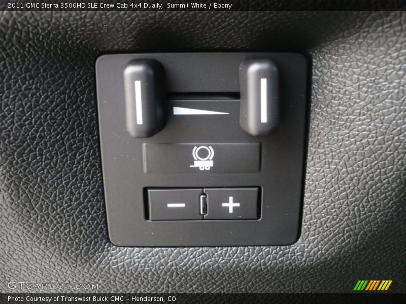 Controls of 2011 Sierra 3500HD SLE Crew Cab 4x4 Dually