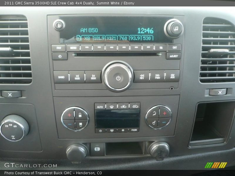 Controls of 2011 Sierra 3500HD SLE Crew Cab 4x4 Dually
