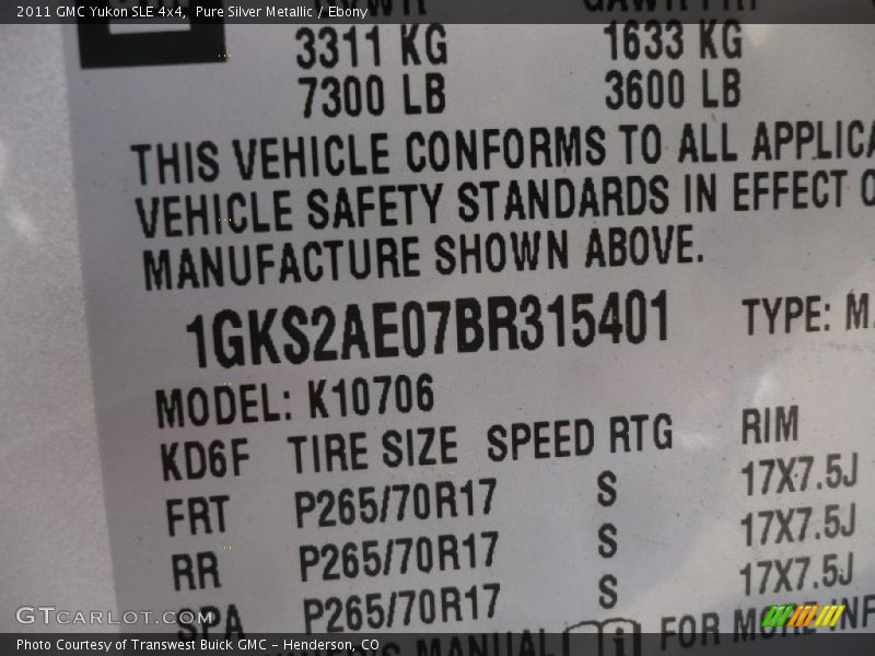 Pure Silver Metallic / Ebony 2011 GMC Yukon SLE 4x4