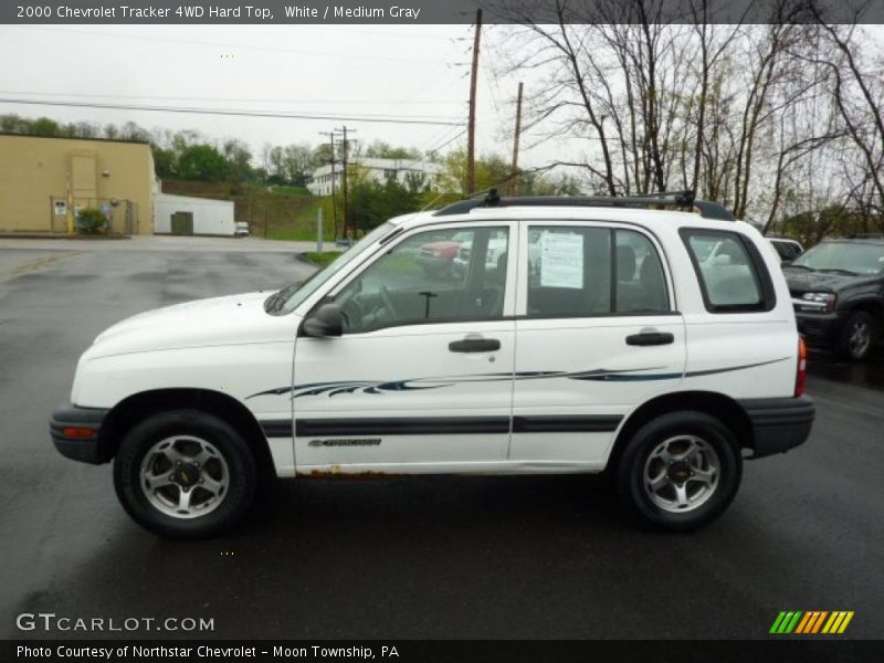 White / Medium Gray 2000 Chevrolet Tracker 4WD Hard Top