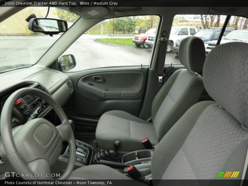 White / Medium Gray 2000 Chevrolet Tracker 4WD Hard Top