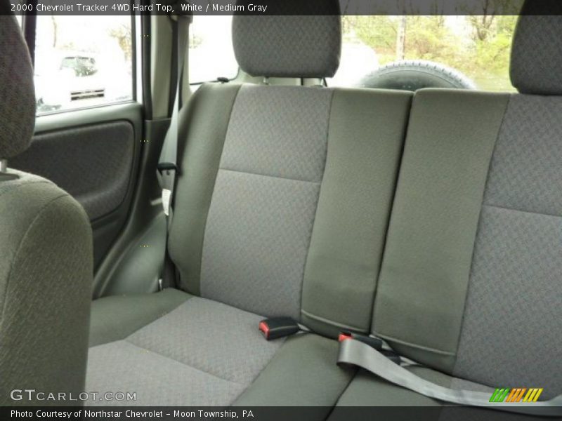 White / Medium Gray 2000 Chevrolet Tracker 4WD Hard Top