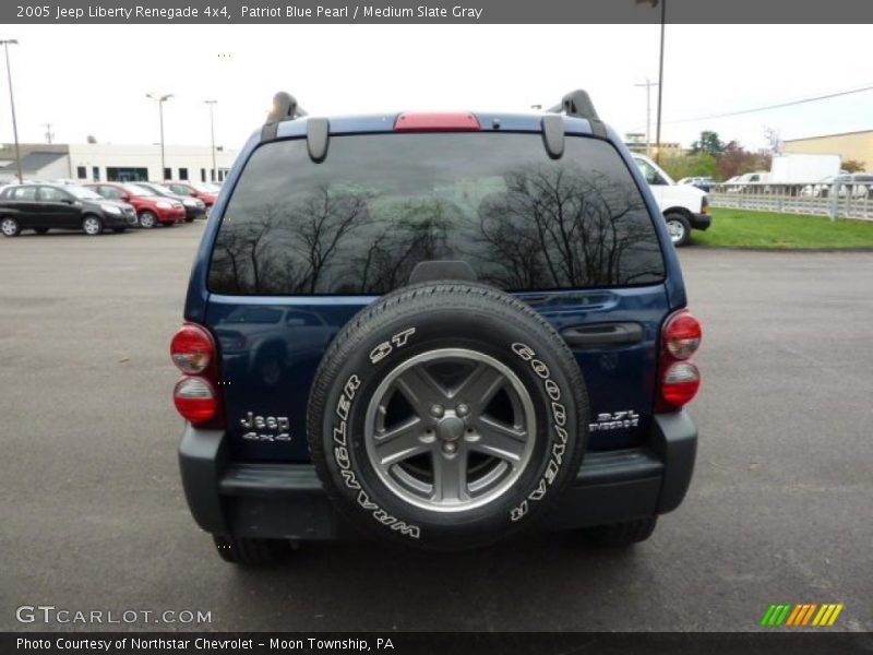 Patriot Blue Pearl / Medium Slate Gray 2005 Jeep Liberty Renegade 4x4