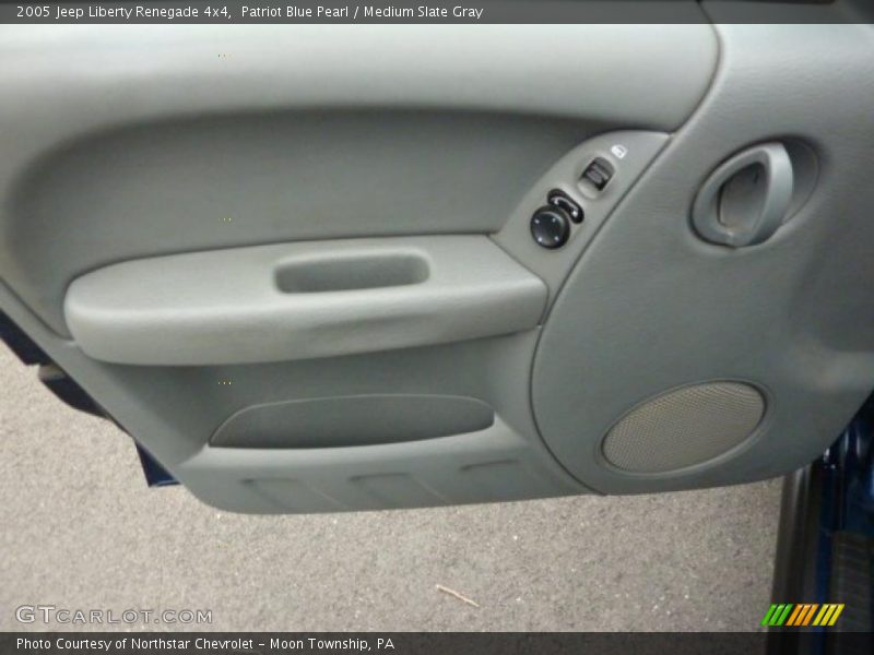 Patriot Blue Pearl / Medium Slate Gray 2005 Jeep Liberty Renegade 4x4