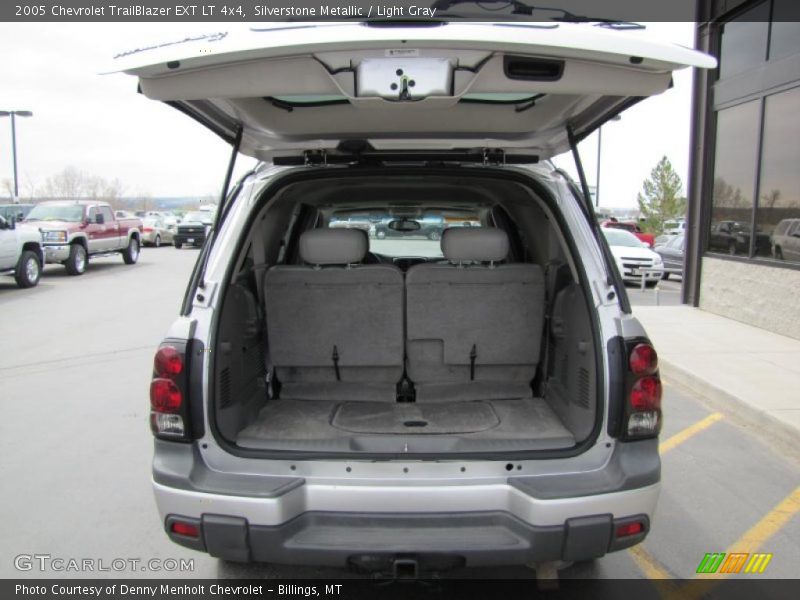  2005 TrailBlazer EXT LT 4x4 Trunk