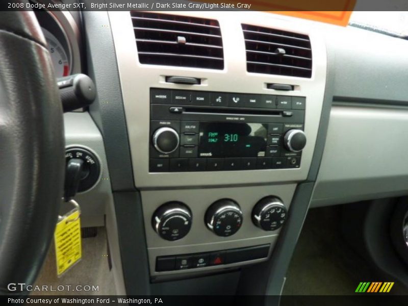 Bright Silver Metallic / Dark Slate Gray/Light Slate Gray 2008 Dodge Avenger SXT