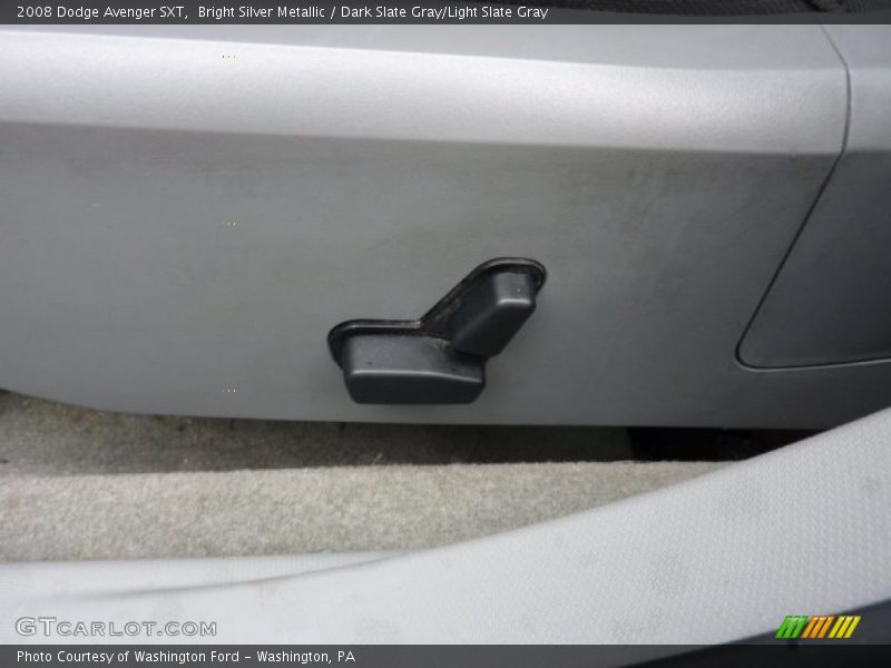 Bright Silver Metallic / Dark Slate Gray/Light Slate Gray 2008 Dodge Avenger SXT
