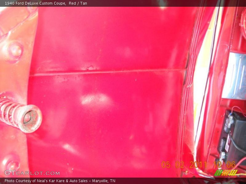 Red / Tan 1940 Ford DeLuxe Custom Coupe