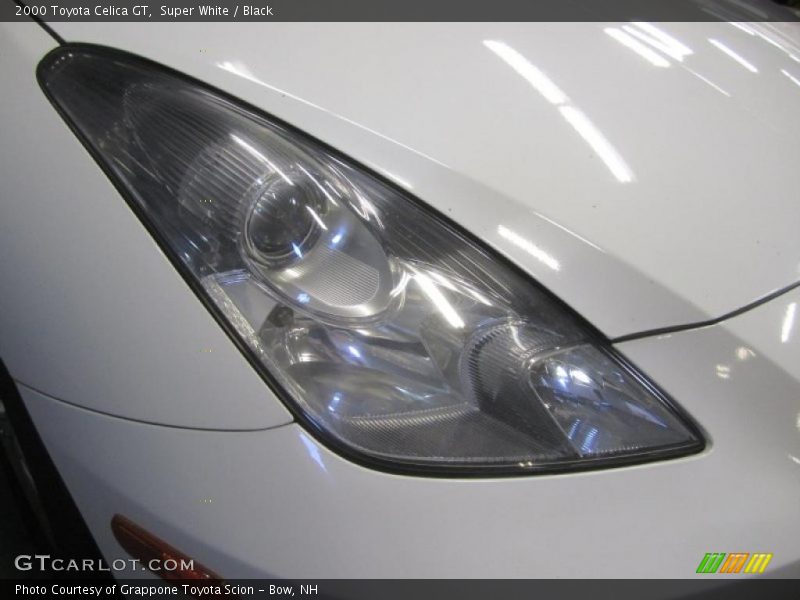 Super White / Black 2000 Toyota Celica GT