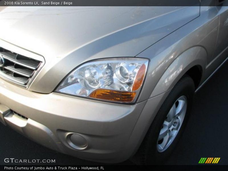Sand Beige / Beige 2008 Kia Sorento LX
