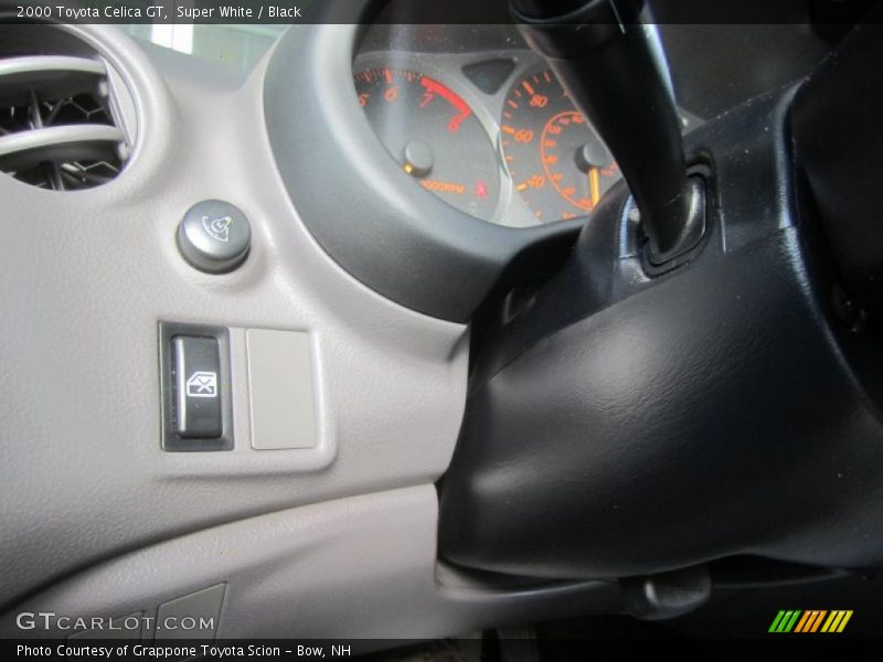 Super White / Black 2000 Toyota Celica GT