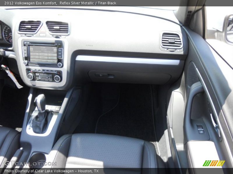Reflex Silver Metallic / Titan Black 2012 Volkswagen Eos Komfort