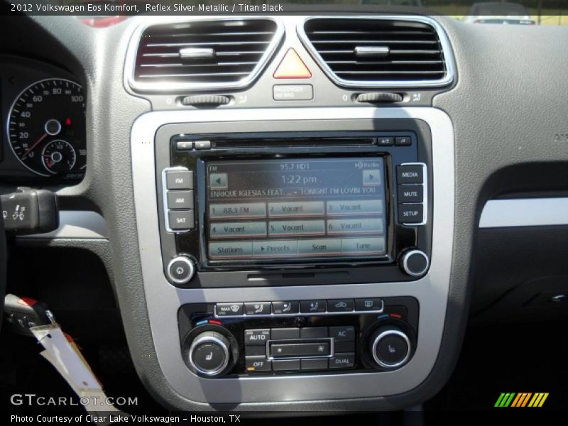 Reflex Silver Metallic / Titan Black 2012 Volkswagen Eos Komfort