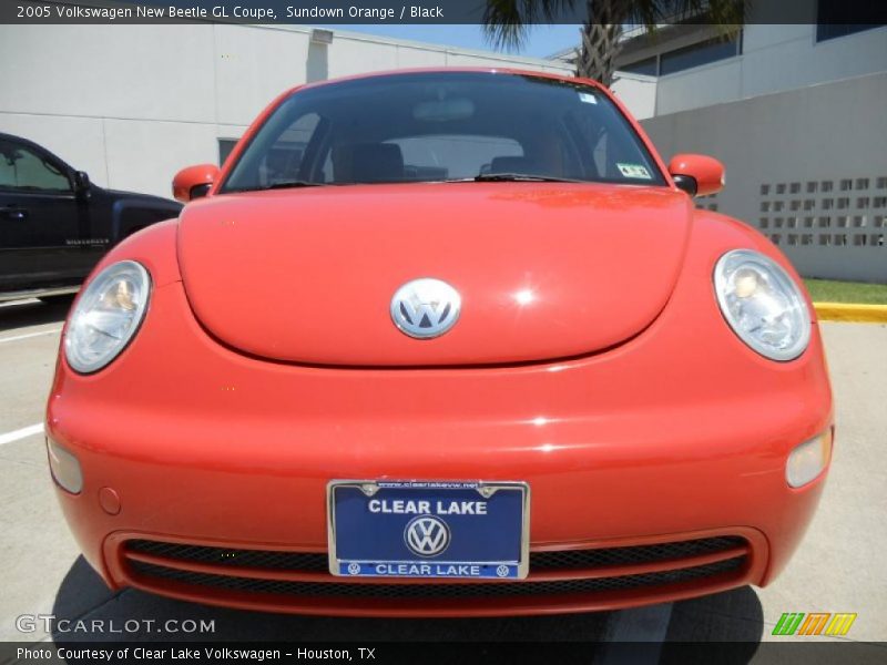 Sundown Orange / Black 2005 Volkswagen New Beetle GL Coupe