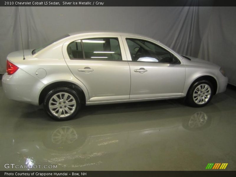 Silver Ice Metallic / Gray 2010 Chevrolet Cobalt LS Sedan