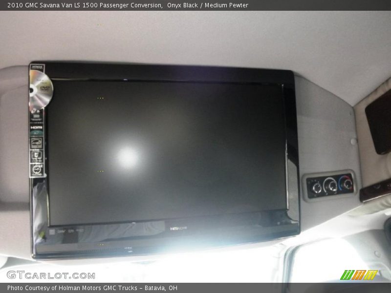 Onyx Black / Medium Pewter 2010 GMC Savana Van LS 1500 Passenger Conversion