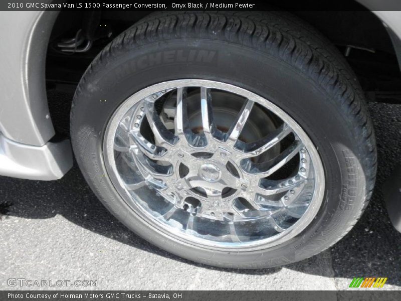 Onyx Black / Medium Pewter 2010 GMC Savana Van LS 1500 Passenger Conversion