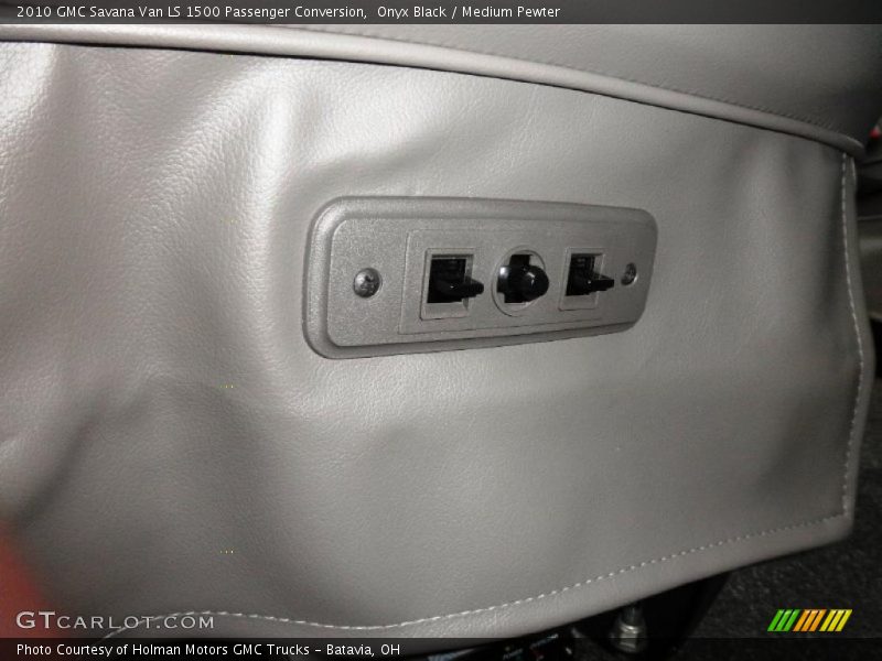Onyx Black / Medium Pewter 2010 GMC Savana Van LS 1500 Passenger Conversion
