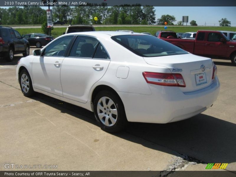 Super White / Ash Gray 2010 Toyota Camry LE