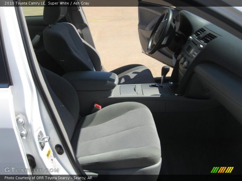 Super White / Ash Gray 2010 Toyota Camry LE